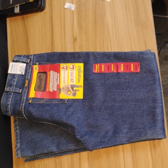 Wrangler Men's Premium Performance Cowboy Cut Slim Fit Blue Jeans 36 X 30 - Picture 1 of 4